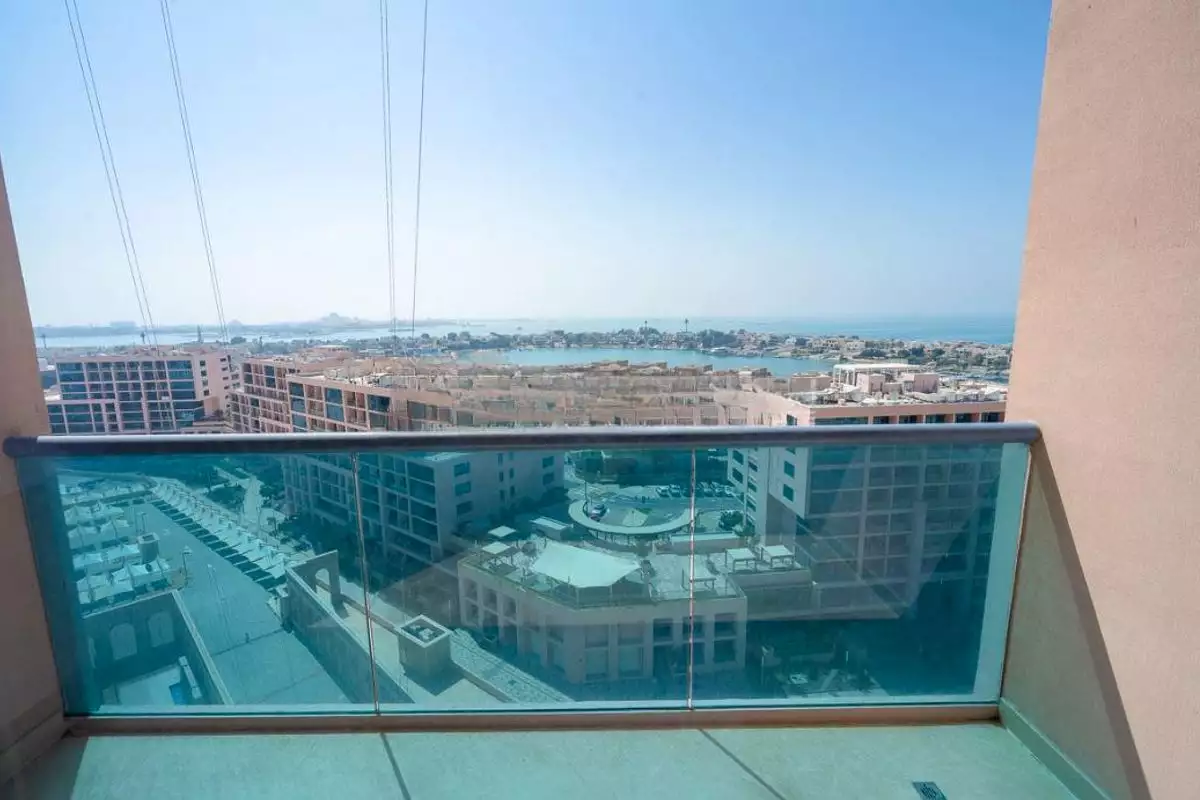 Flat 102m² in UAE, Abu Dhabi. Priced at 666906€ rent photo-3