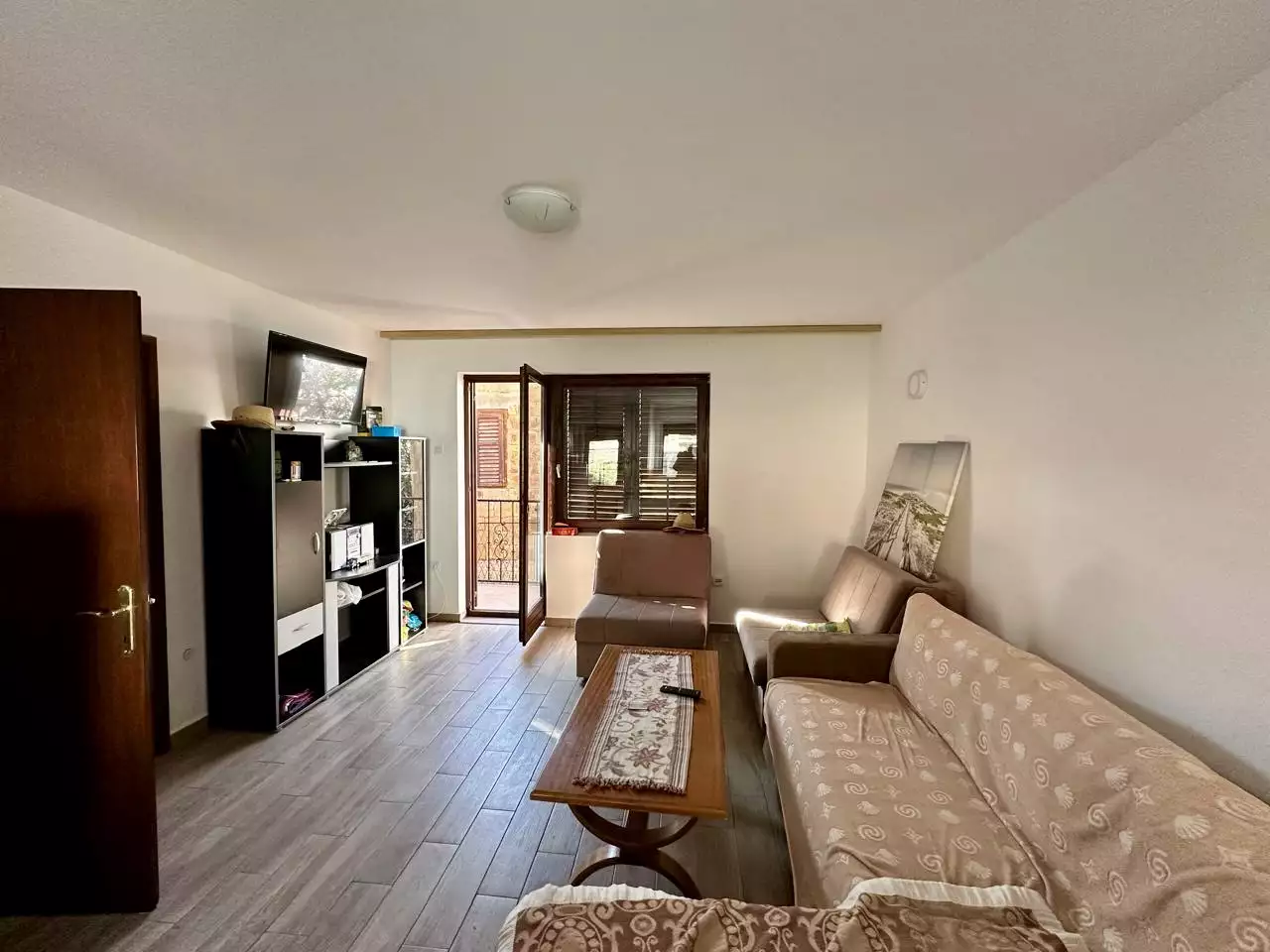 House 90m² in Montenegro, Sutomore. Priced at 120000€ rent photo-8