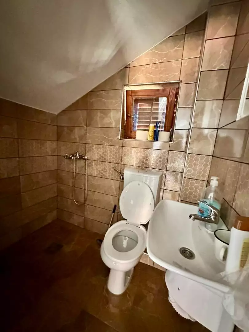 House 90m² in Montenegro, Sutomore. Priced at 120000€ rent photo-11