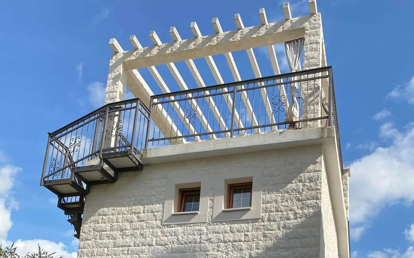 Hotels 280m² in Montenegro, Topla. Priced at 550000€ rent photo-6