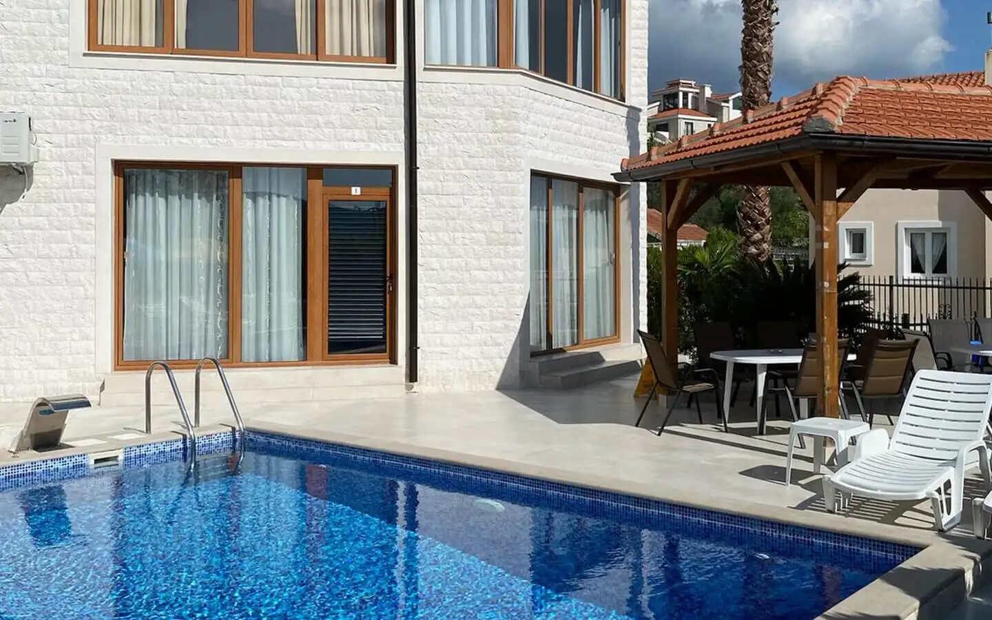 Hotels 280m² in Montenegro, Topla. Priced at 550000€ rent photo-9