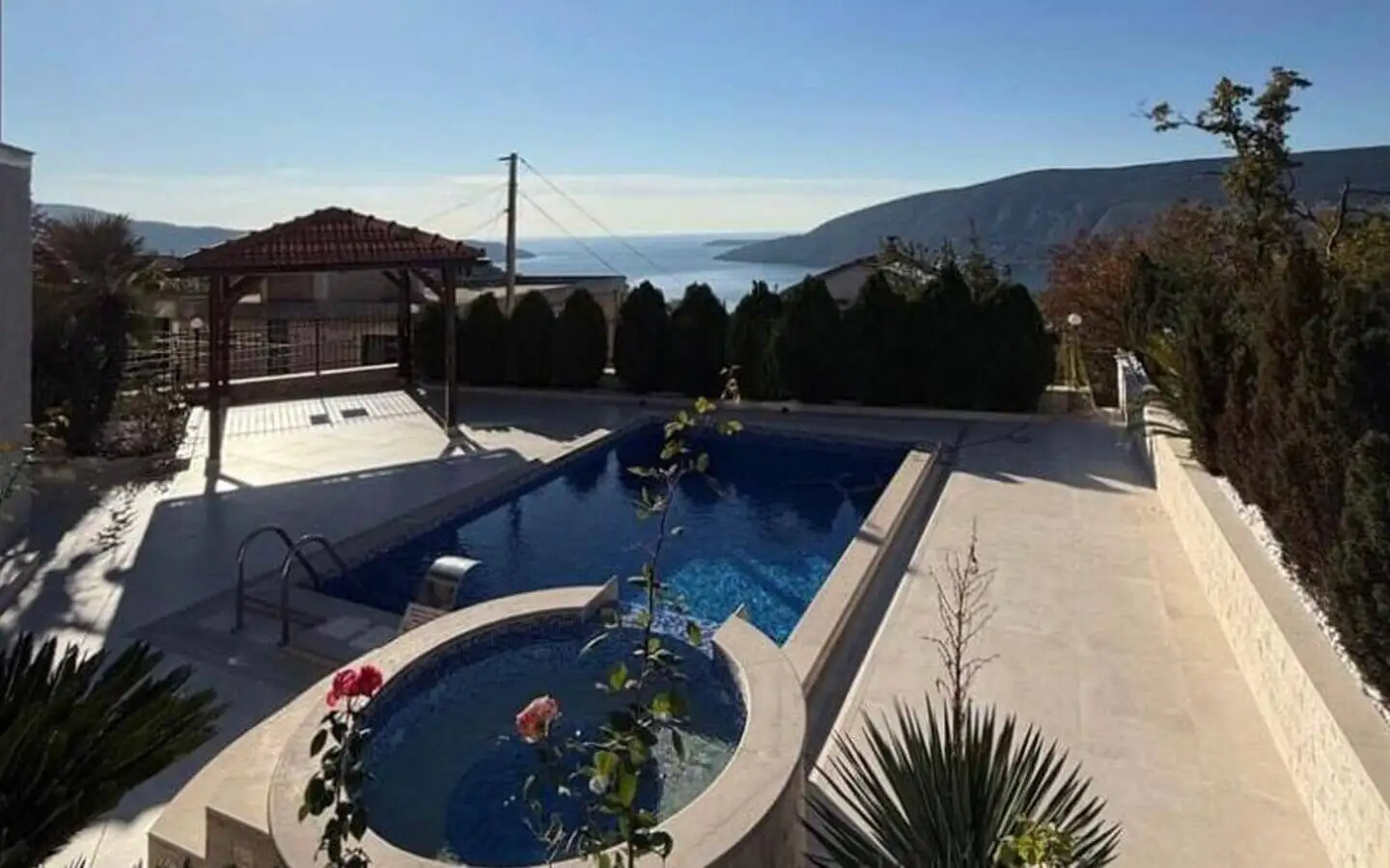 Hotels 280m² in Montenegro, Topla. Priced at 550000€ rent photo-12