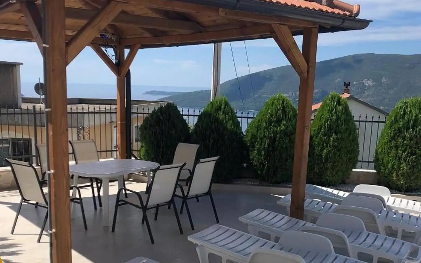 Hotels 280m² in Montenegro, Topla. Priced at 550000€ rent photo-13