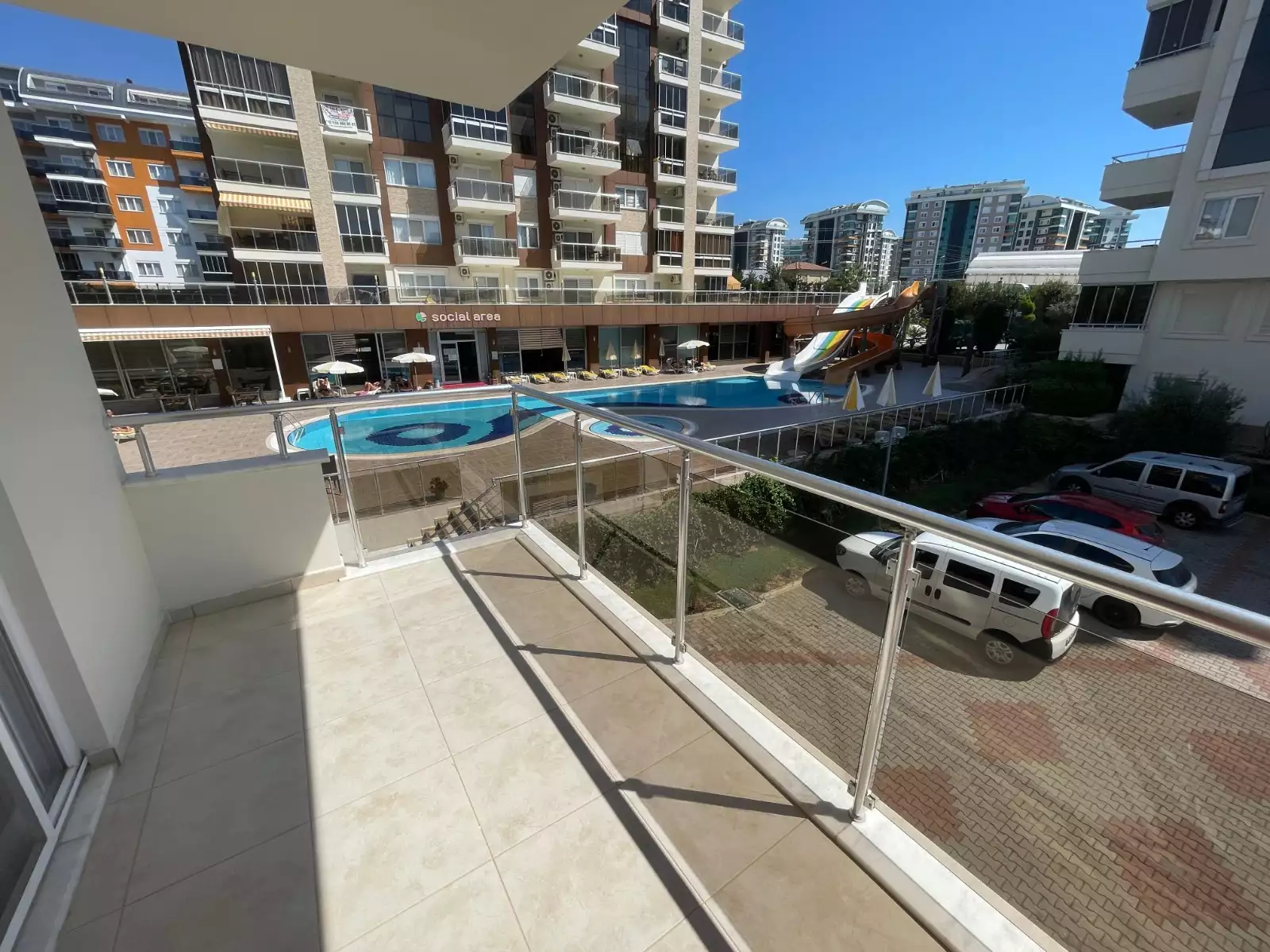 Flat 100m² in Turkey, Avsallar. Priced at 138000€ rent photo-8