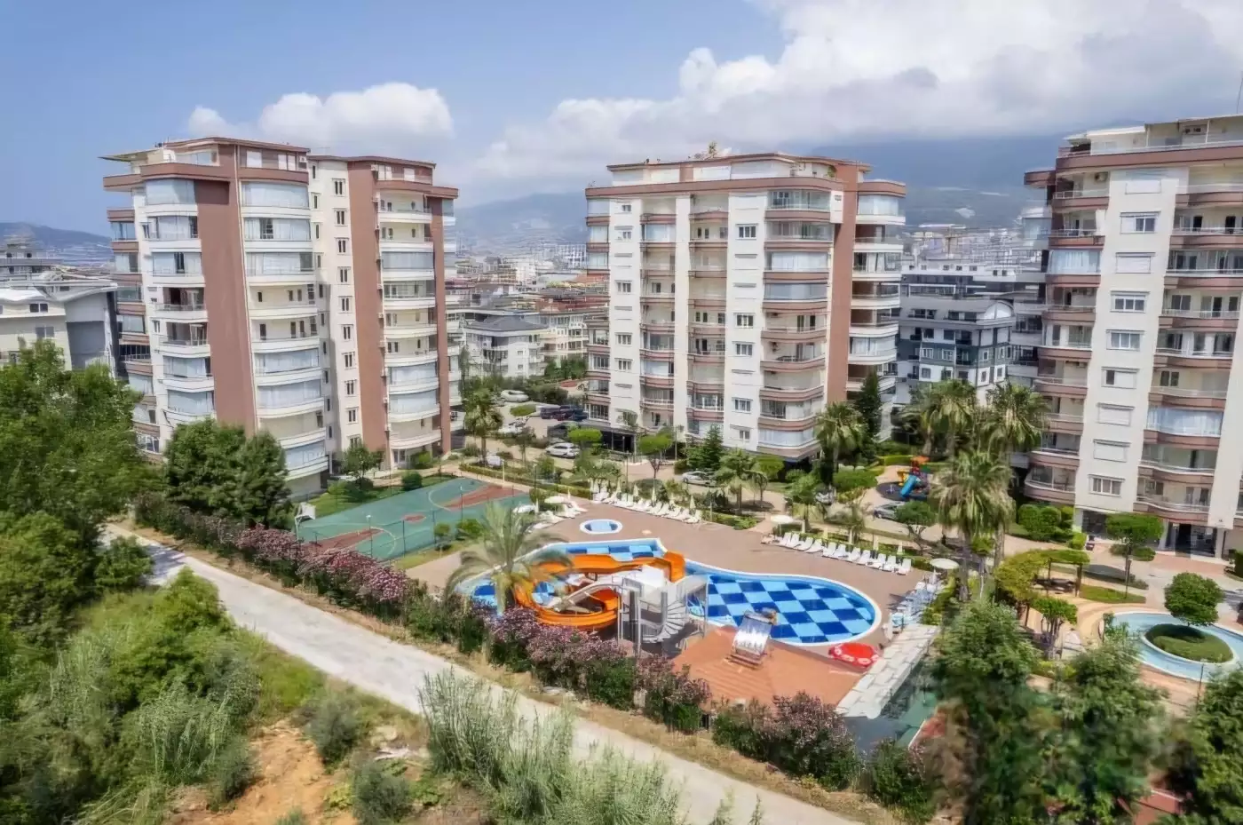 Flat 110m² in Turkey, Tosmur. Priced at 124500€ rent photo-1