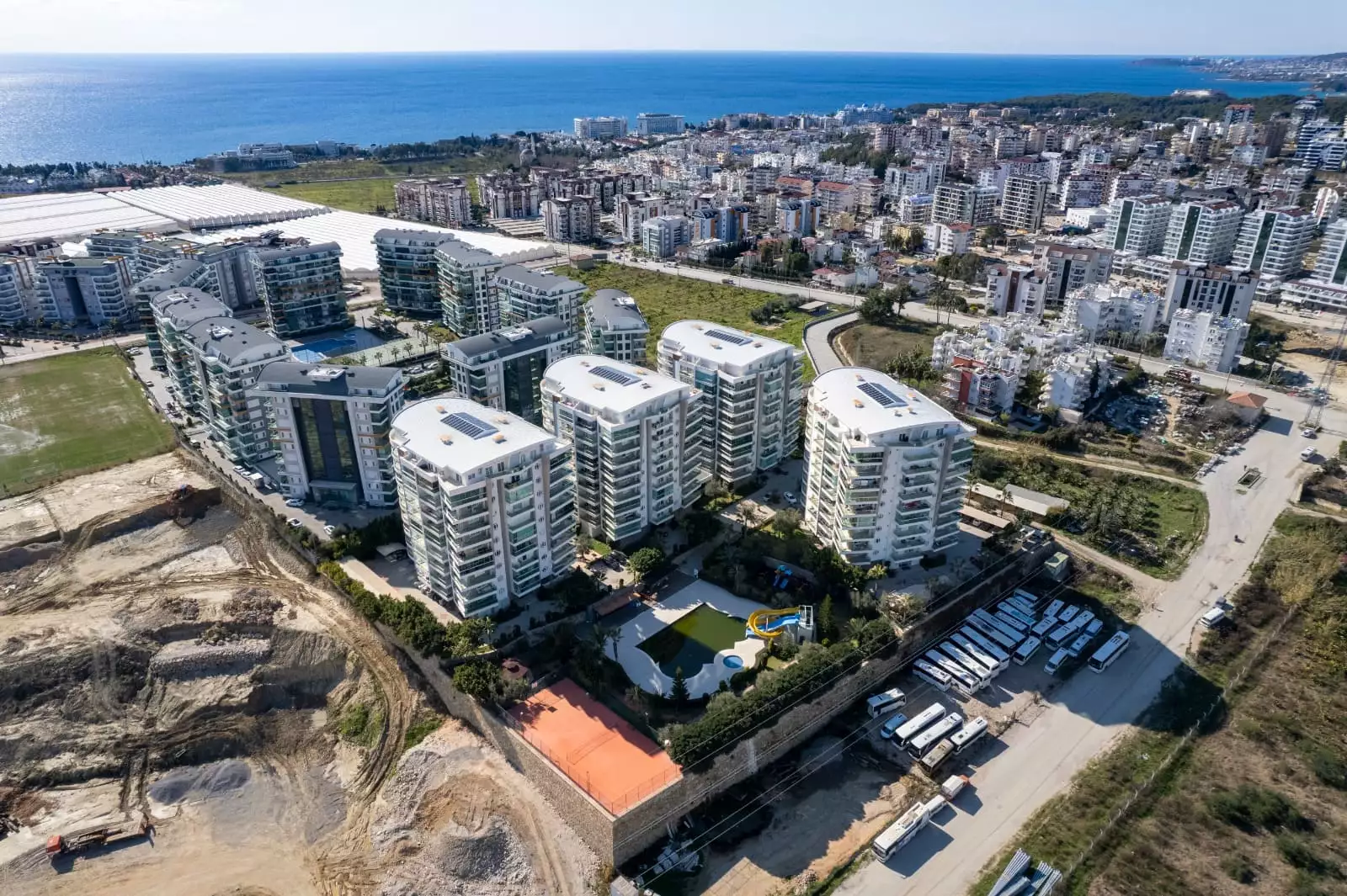 Flat 101m² in Turkey, Avsallar. Priced at 145500€ rent photo-2
