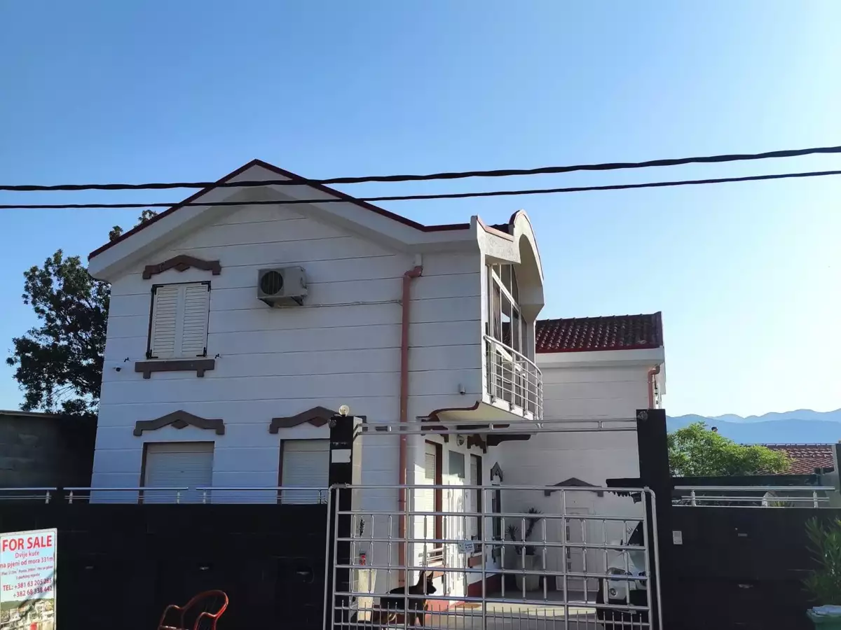 House 219m² in Montenegro, Krtole. Priced at 3300000€ rent photo-1