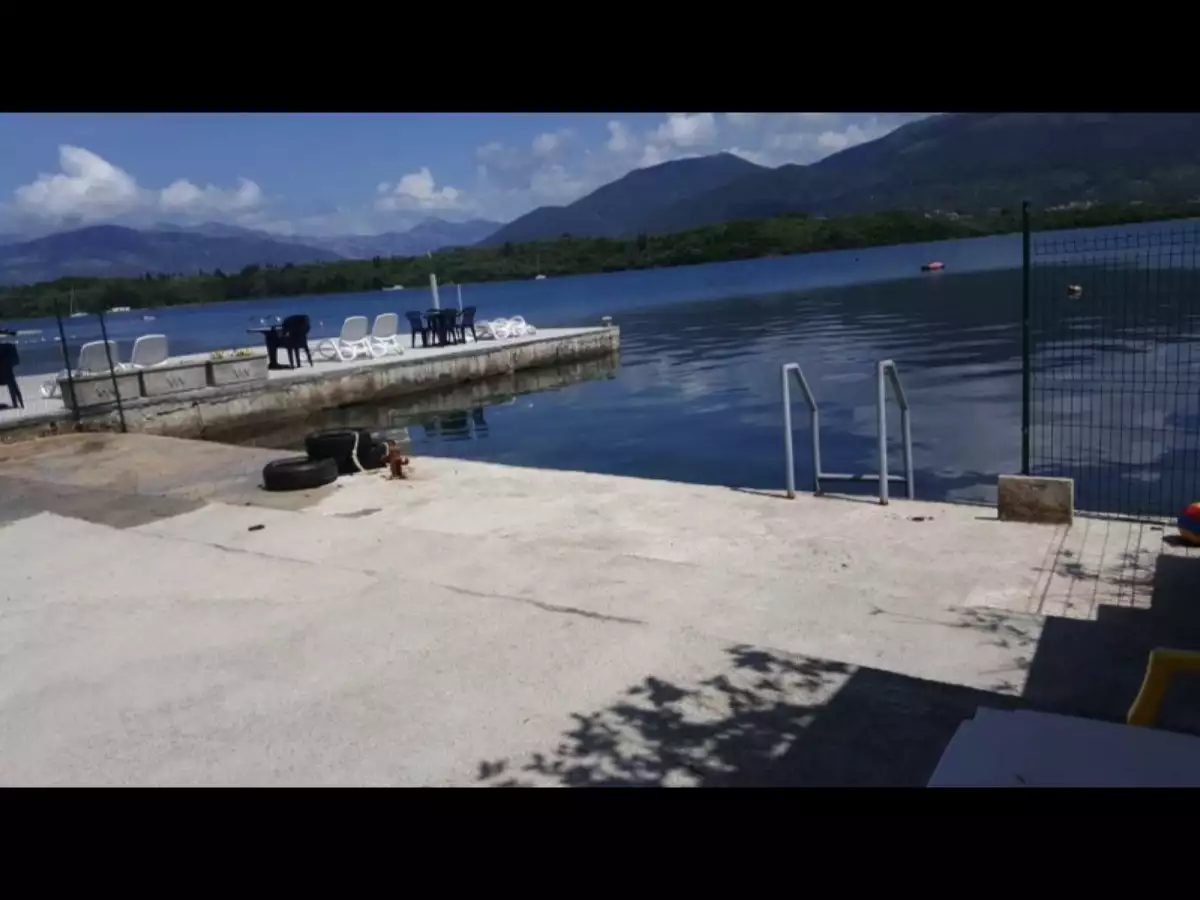 House 219m² in Montenegro, Krtole. Priced at 3300000€ rent photo-5