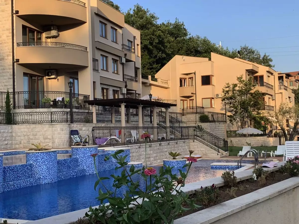 Flat 95m² in Montenegro, Herceg Novi. Priced at 245000€ rent photo-1