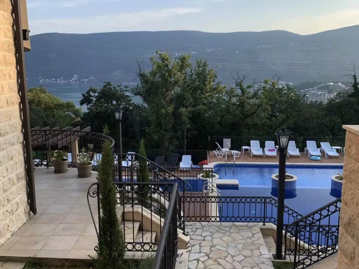 Flat 95m² in Montenegro, Herceg Novi. Priced at 245000€ rent photo-13