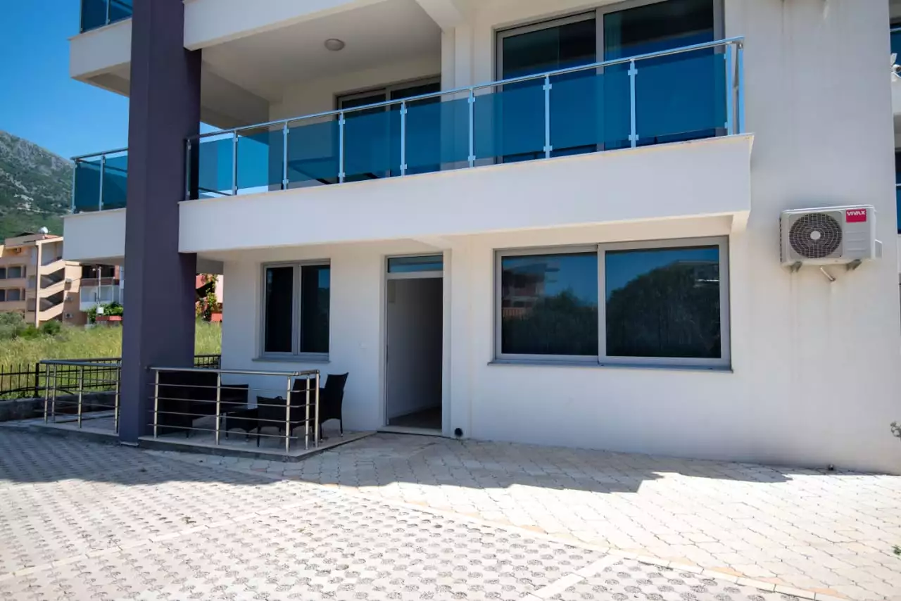 Flat 60m² in Montenegro, Dobra Voda. Priced at 110000€ rent photo-9