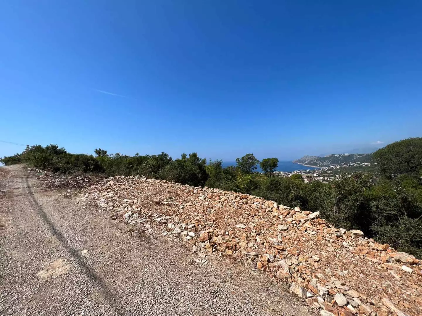 Land 3870m² in Montenegro, Dobra Voda. Priced at 212850€ rent photo-6