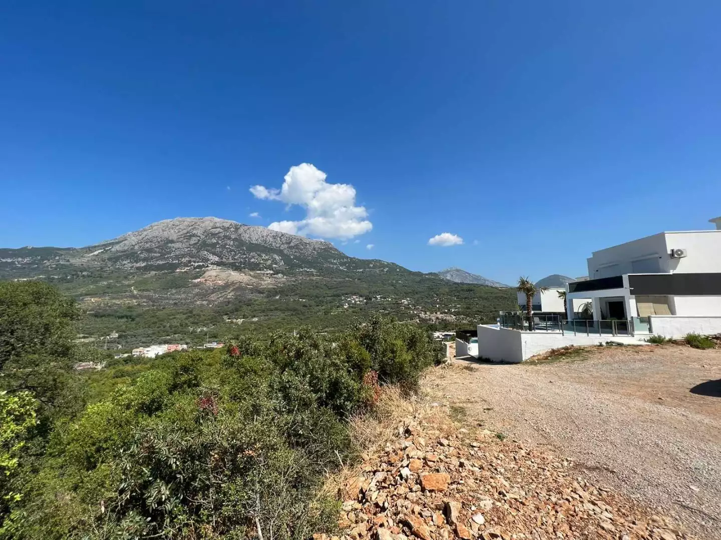 Land 3870m² in Montenegro, Dobra Voda. Priced at 212850€ rent photo-8