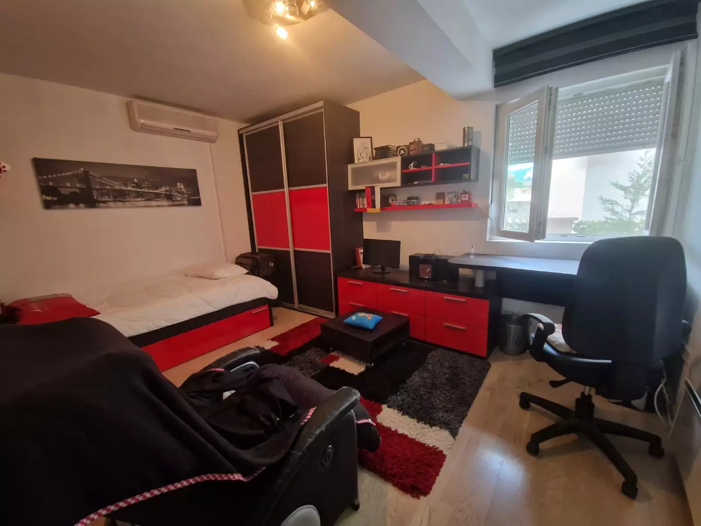 Hotels 177m² in Montenegro, Sutomore. Priced at 350000€ rent photo-4