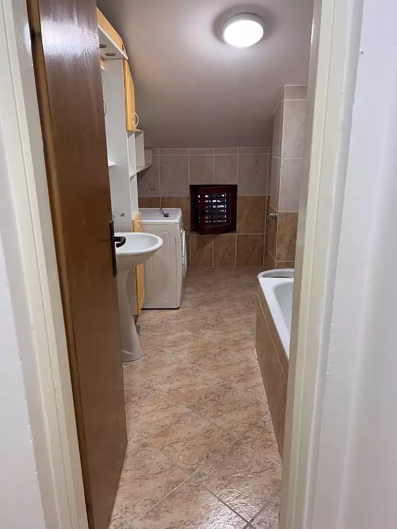 Flat 130m² in Montenegro, Budva. Priced at 250000€ rent photo-11