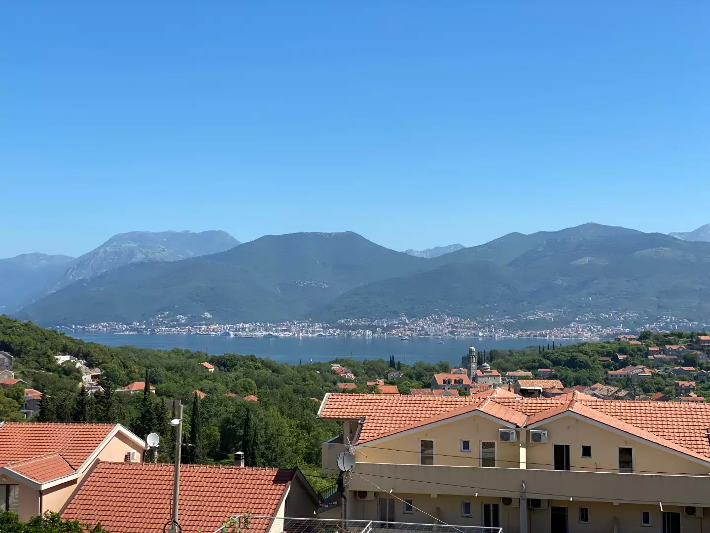 House 160m² in Montenegro, Tivat. Priced at 350000€ rent photo-9