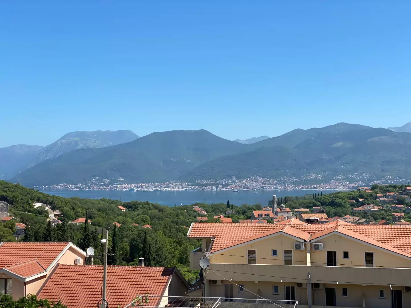 House 160m² in Montenegro, Tivat. Priced at 350000€ rent photo-10