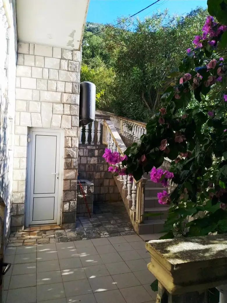 Hotels 240m² in Montenegro, Can. Priced at 230000€ rent photo-3