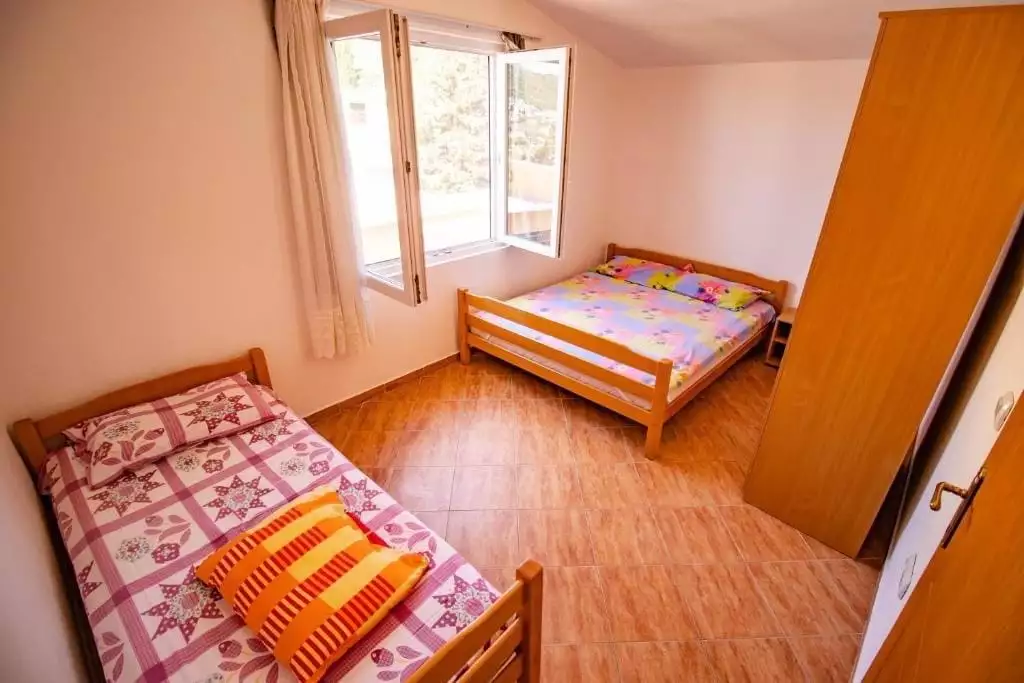 Hotels 340m² in Montenegro, Dobra Voda. Priced at 300000€ rent photo-4