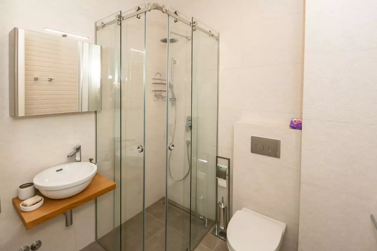 Flat 89m² in Montenegro, Budva. Priced at 630000€ rent photo-2