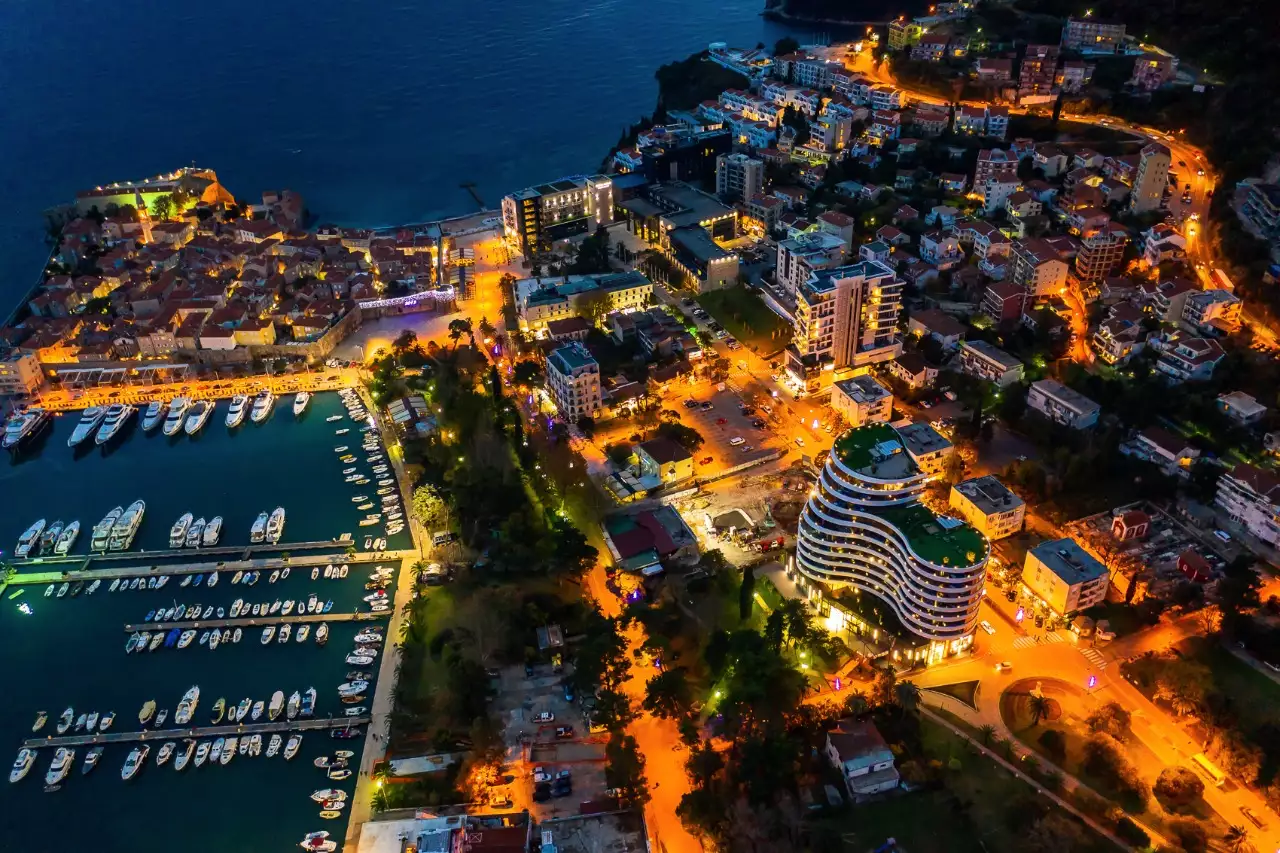 Flat 89m² in Montenegro, Budva. Priced at 630000€ rent photo-11