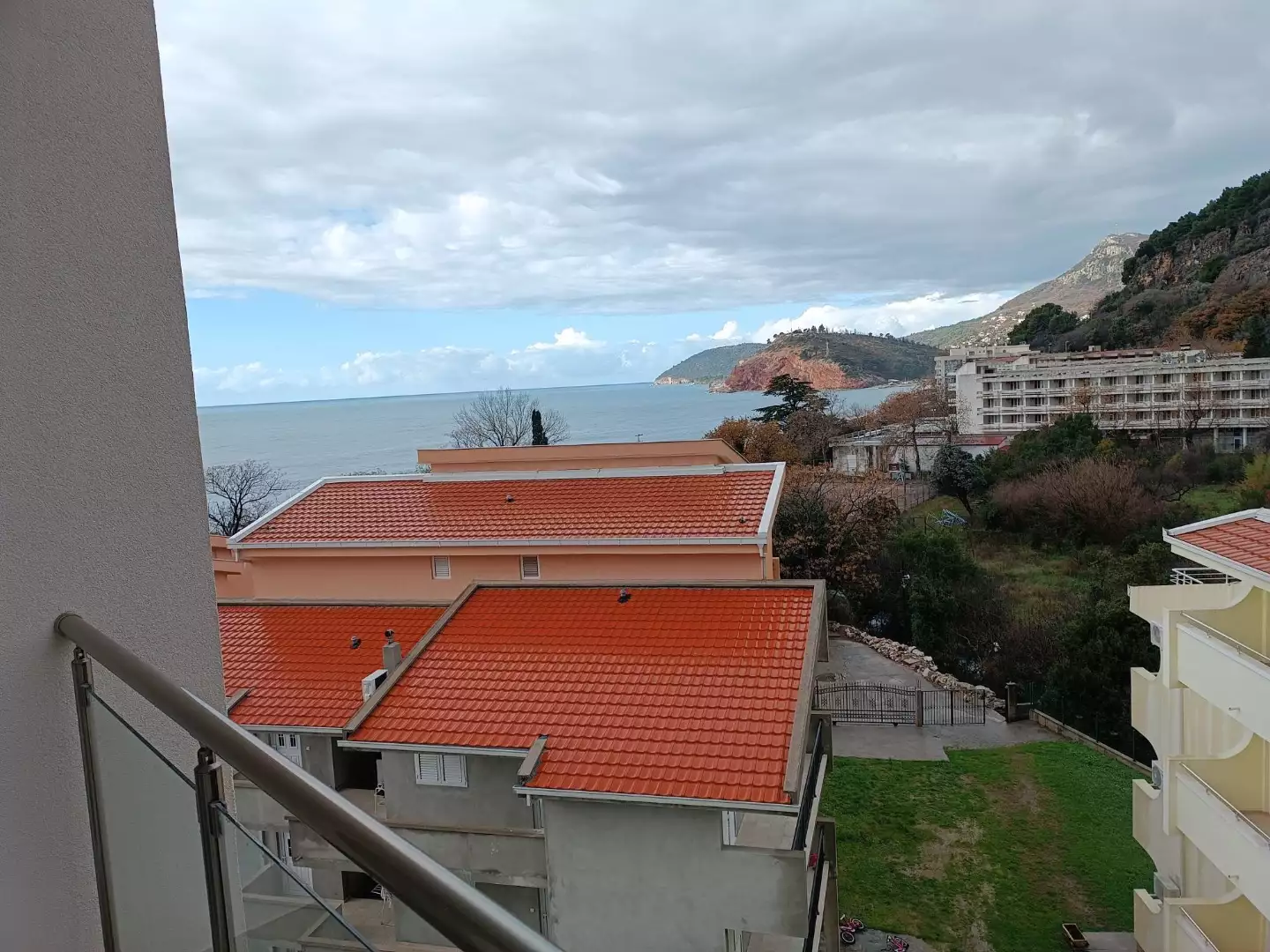 Flat 40m² in Montenegro, Sutomore. Priced at 94000€ rent photo-2