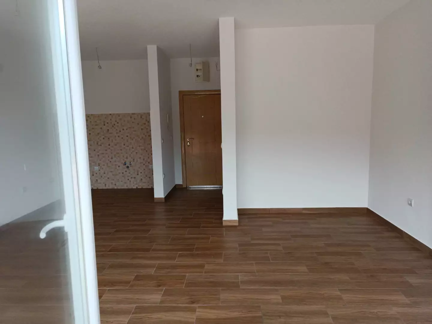 Flat 40m² in Montenegro, Sutomore. Priced at 94000€ rent photo-3