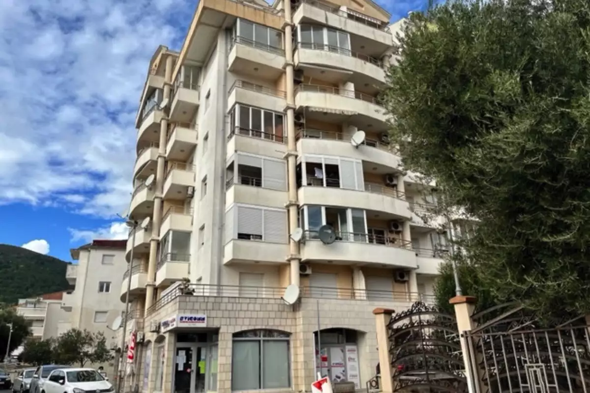 Flat 43m² in Montenegro, Budva. Priced at 135000€ rent photo-1
