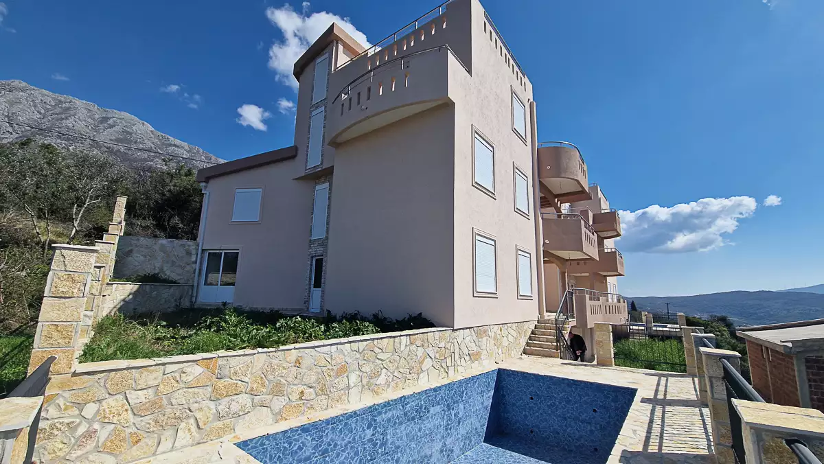 Villa 150m² in Montenegro, Dobra Voda. Priced at 397000€ rent photo-1
