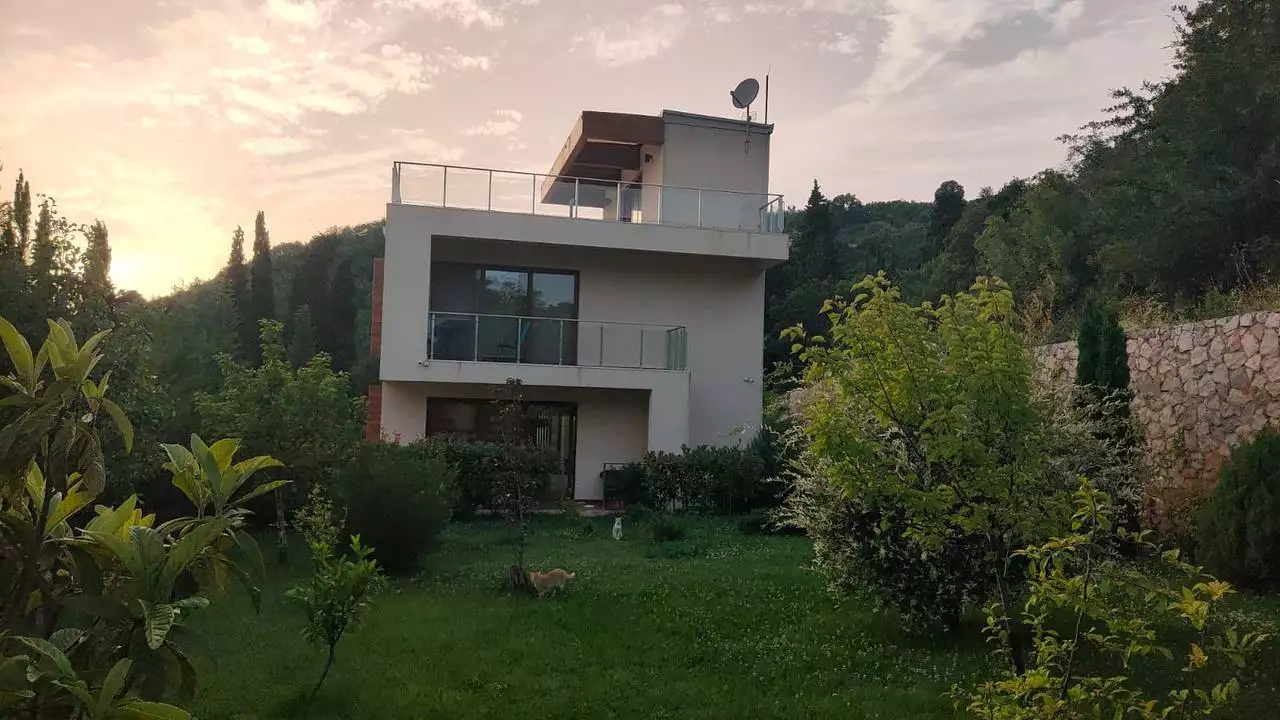 Villa 320m² in Montenegro, Dobra Voda. Priced at 525000€ rent photo-7