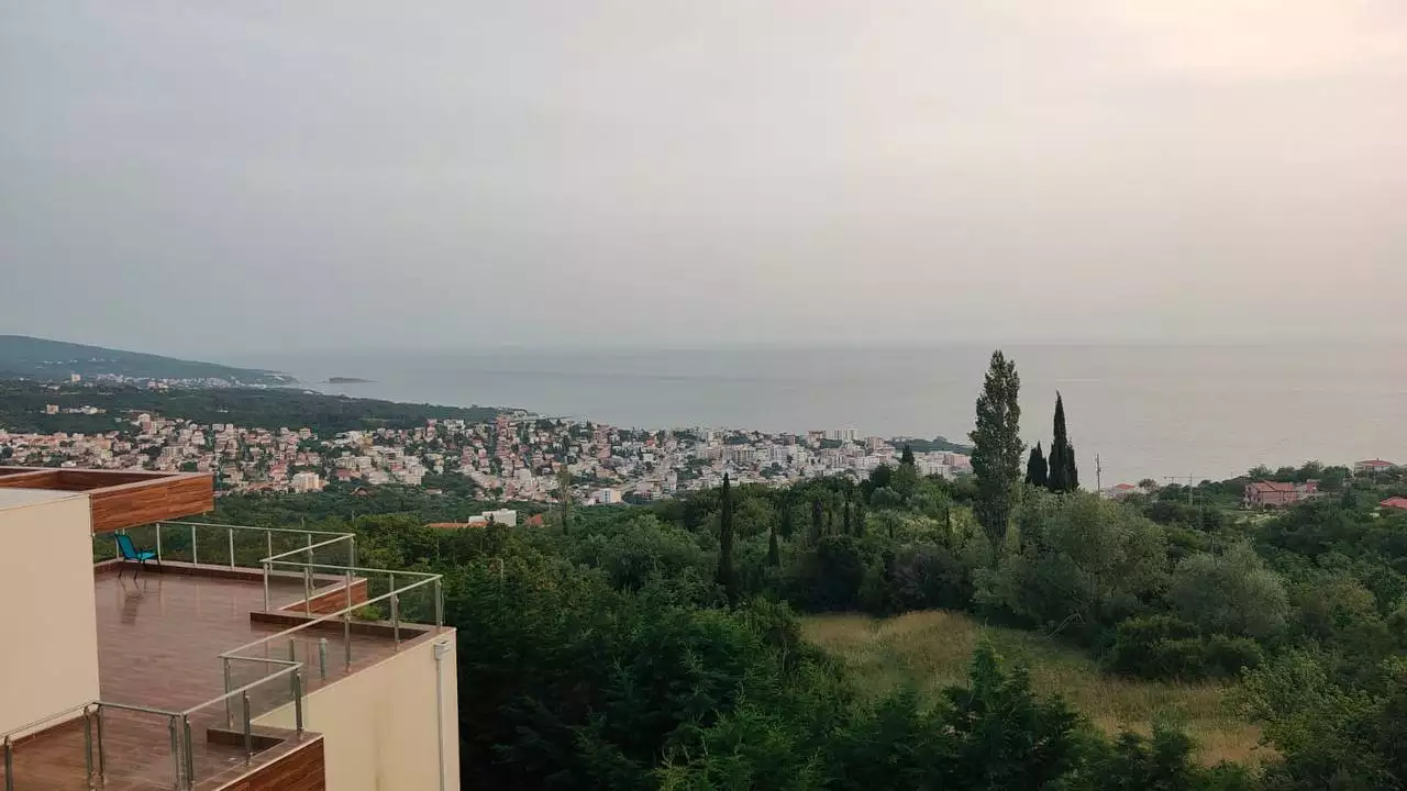 Villa 320m² in Montenegro, Dobra Voda. Priced at 525000€ rent photo-9
