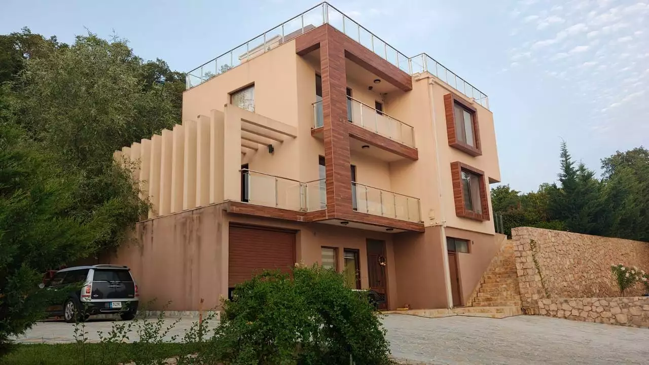 Villa 320m² in Montenegro, Dobra Voda. Priced at 525000€ rent photo-12
