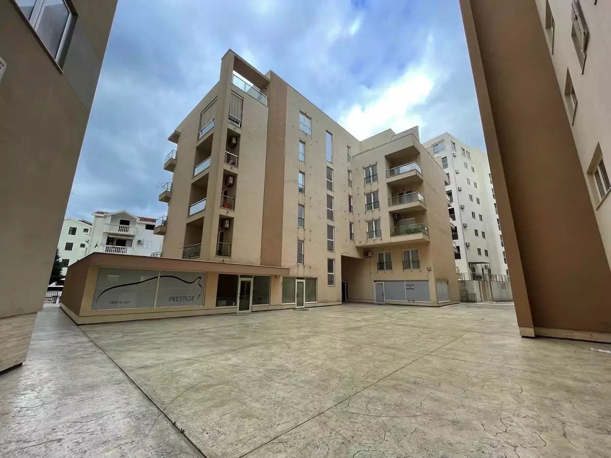 Flat 49m² in Montenegro, Budva. Priced at 110000€ rent photo-1