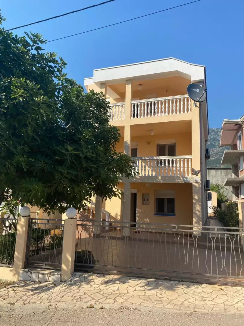 House 180m² in Montenegro, Dobra Voda. Priced at 270000€ rent photo-1