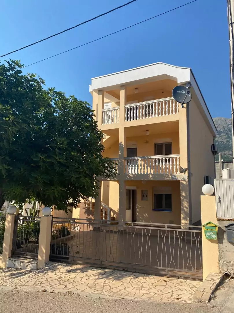 House 180m² in Montenegro, Dobra Voda. Priced at 270000€ rent photo-11