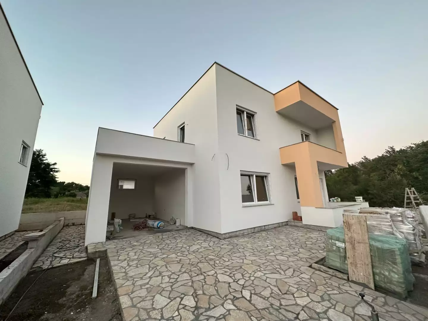 House 120m² in Montenegro, Ulcinj. Priced at 180000€ rent photo-6
