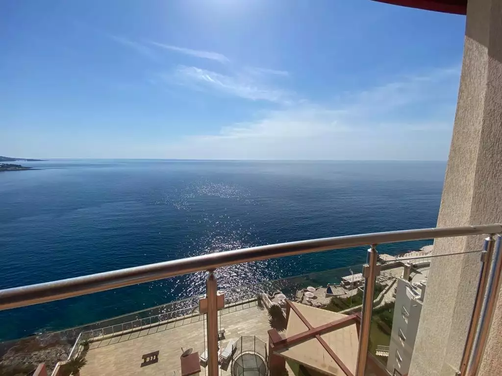 Flat 227m² in Montenegro, Dobra Voda. Priced at 550000€ rent photo-1