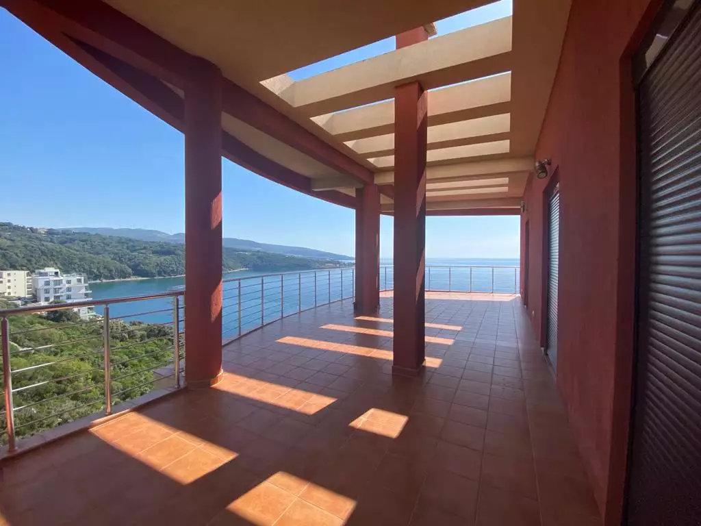 Flat 227m² in Montenegro, Dobra Voda. Priced at 550000€ rent photo-16
