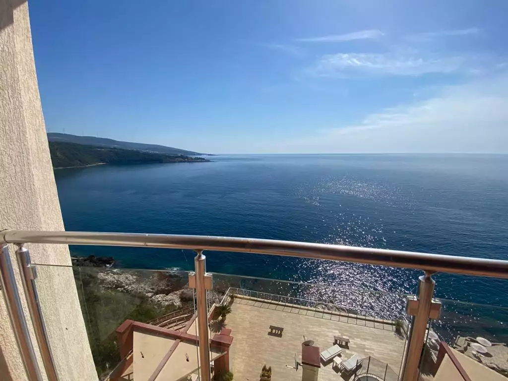 Flat 227m² in Montenegro, Dobra Voda. Priced at 550000€ rent photo-30