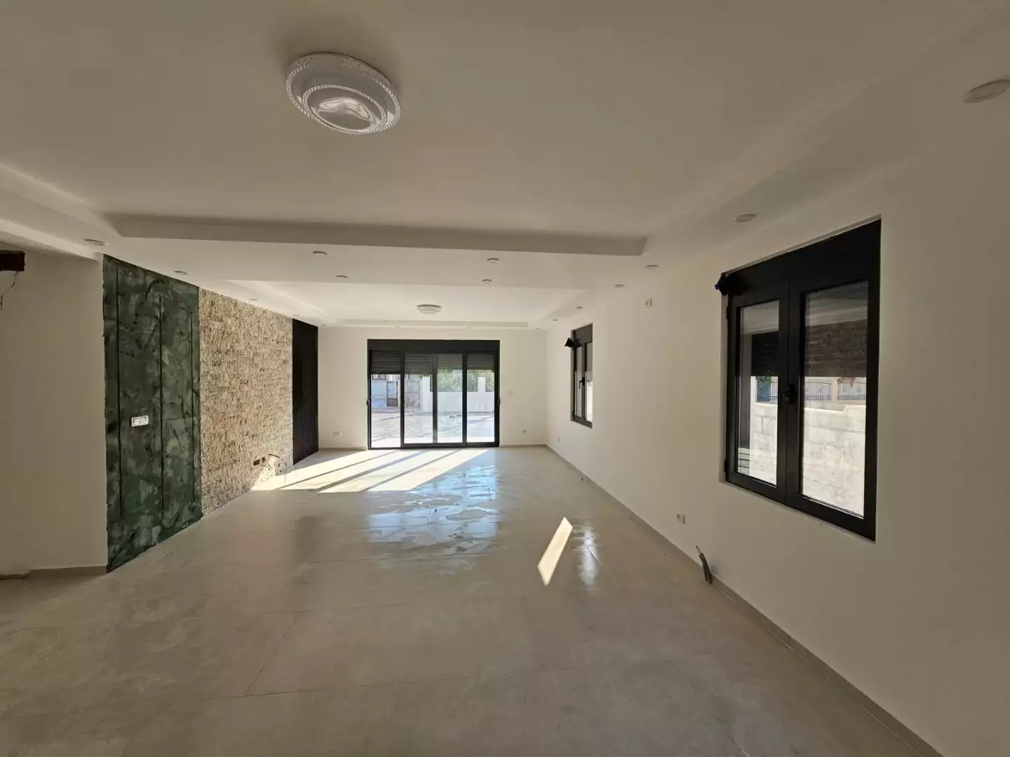 Villa 186m² in Montenegro, Bar. Priced at 260000€ rent photo-4