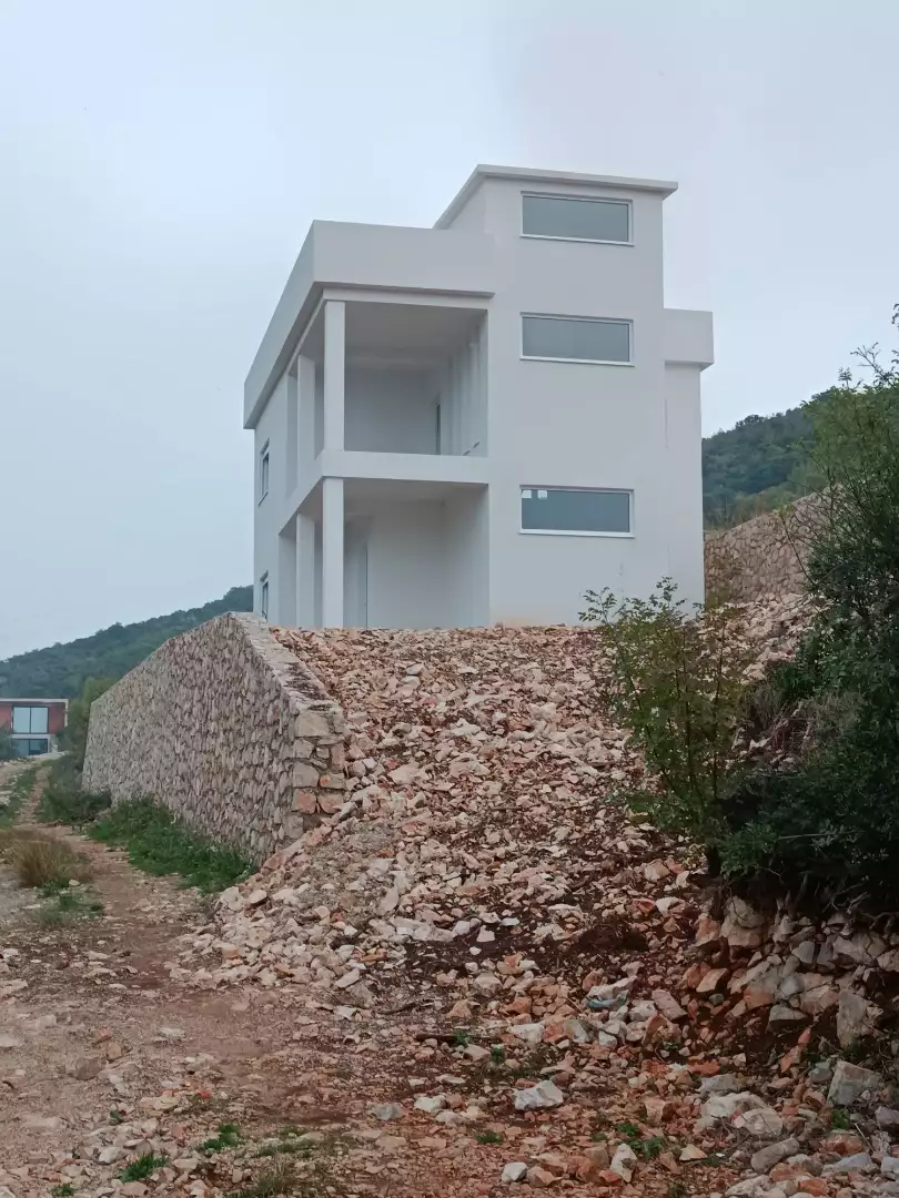 House 176m² in Montenegro, Dobra Voda. Priced at 147000€ rent photo-17