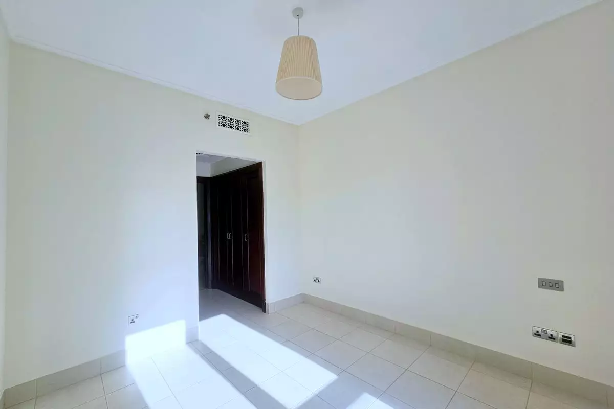 Flat 70m² in UAE, Dubai. Priced at 483000€ rent photo-9