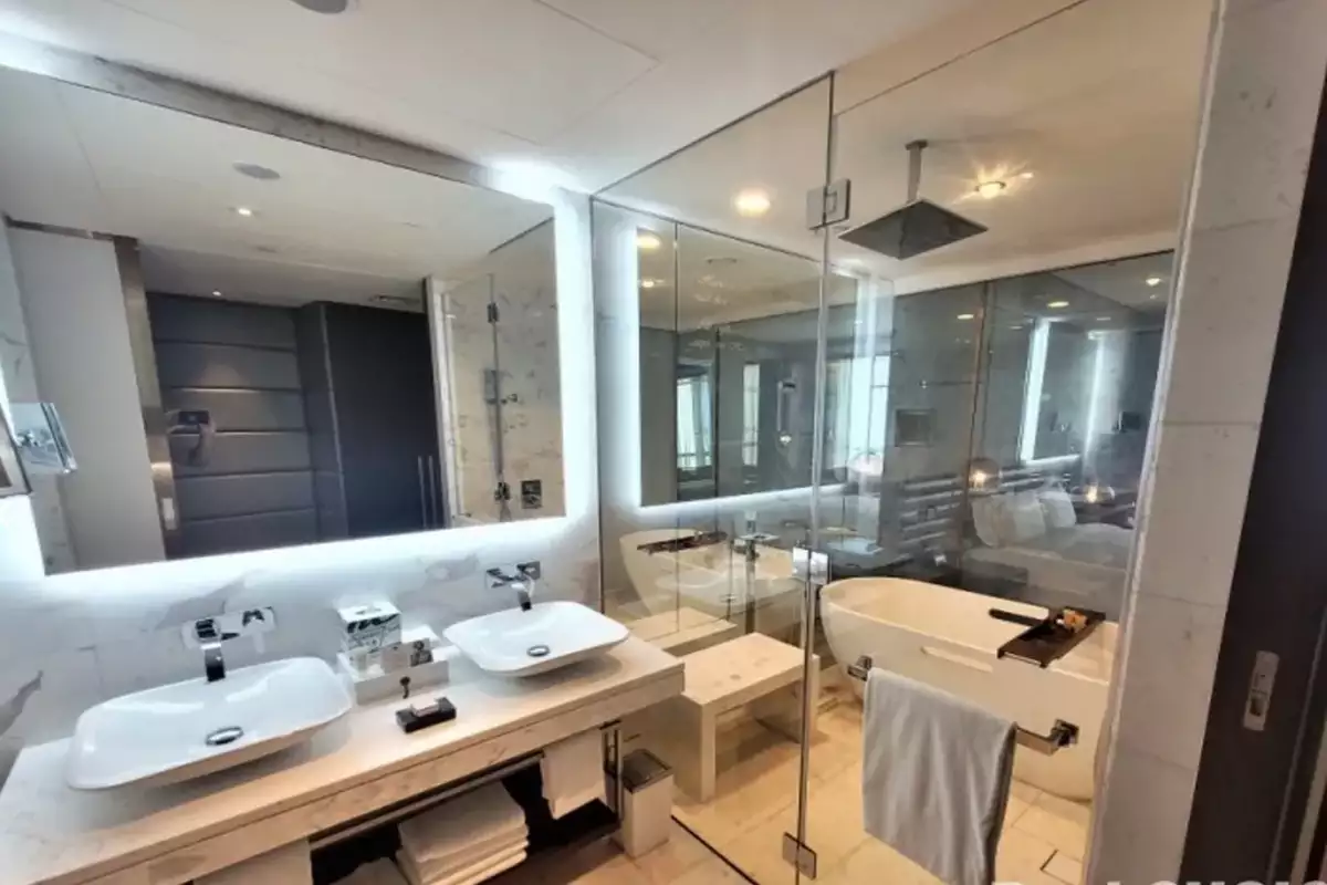 Flat 42m² in UAE, Dubai. Priced at 838000€ rent photo-5