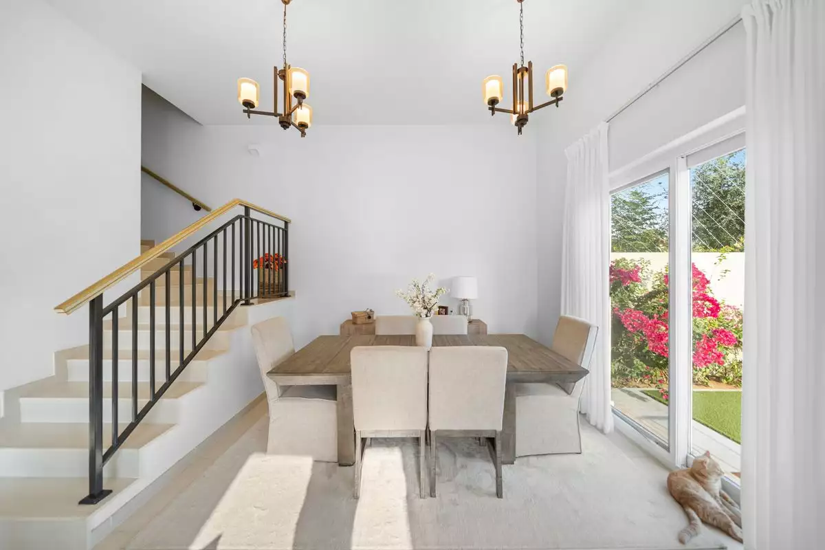 Cottage 350m² in UAE, Dubai. Priced at 788000€ rent photo-3
