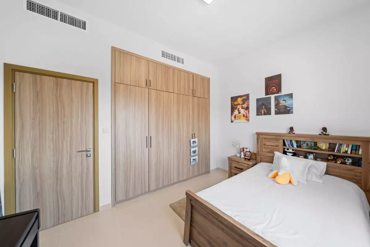 Cottage 350m² in UAE, Dubai. Priced at 788000€ rent photo-7