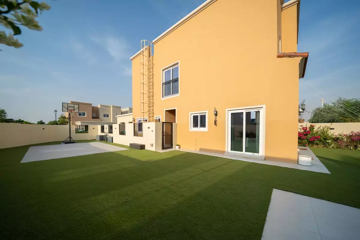 Cottage 350m² in UAE, Dubai. Priced at 788000€ rent photo-30