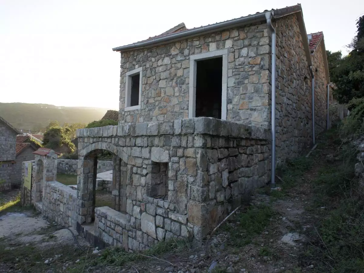Hotels 383m² in Montenegro, Radovici. Priced at 535000€ rent photo-3