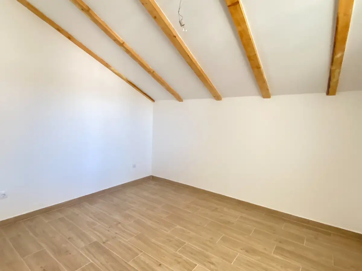 House 180m² in Montenegro, Utjeha. Priced at 210000€ rent photo-3