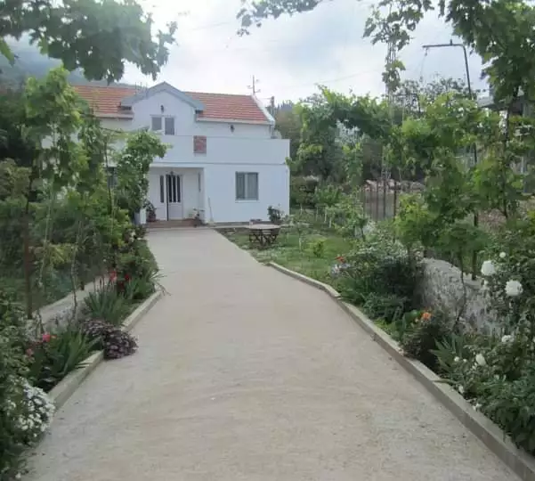 House 160m² in Montenegro, Bar. Priced at 165000€ rent photo-3