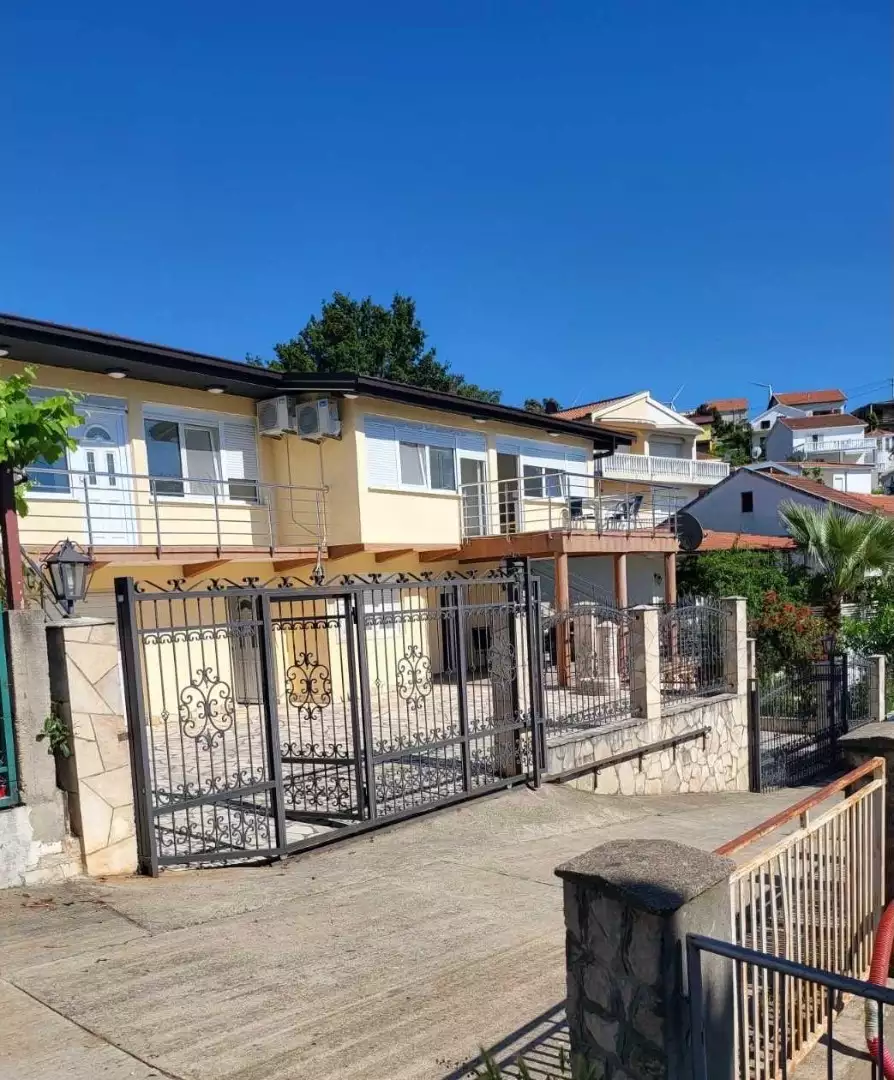 Hotels 188m² in Montenegro, Utjeha. Priced at 210000€ rent photo-2